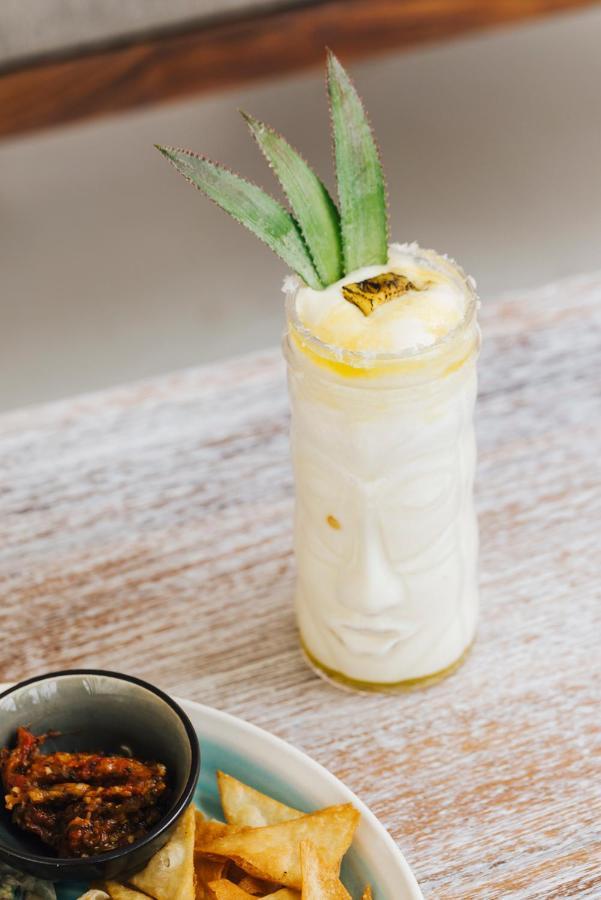 Sea Salt Society Hotel Hikkaduwa Kültér fotó