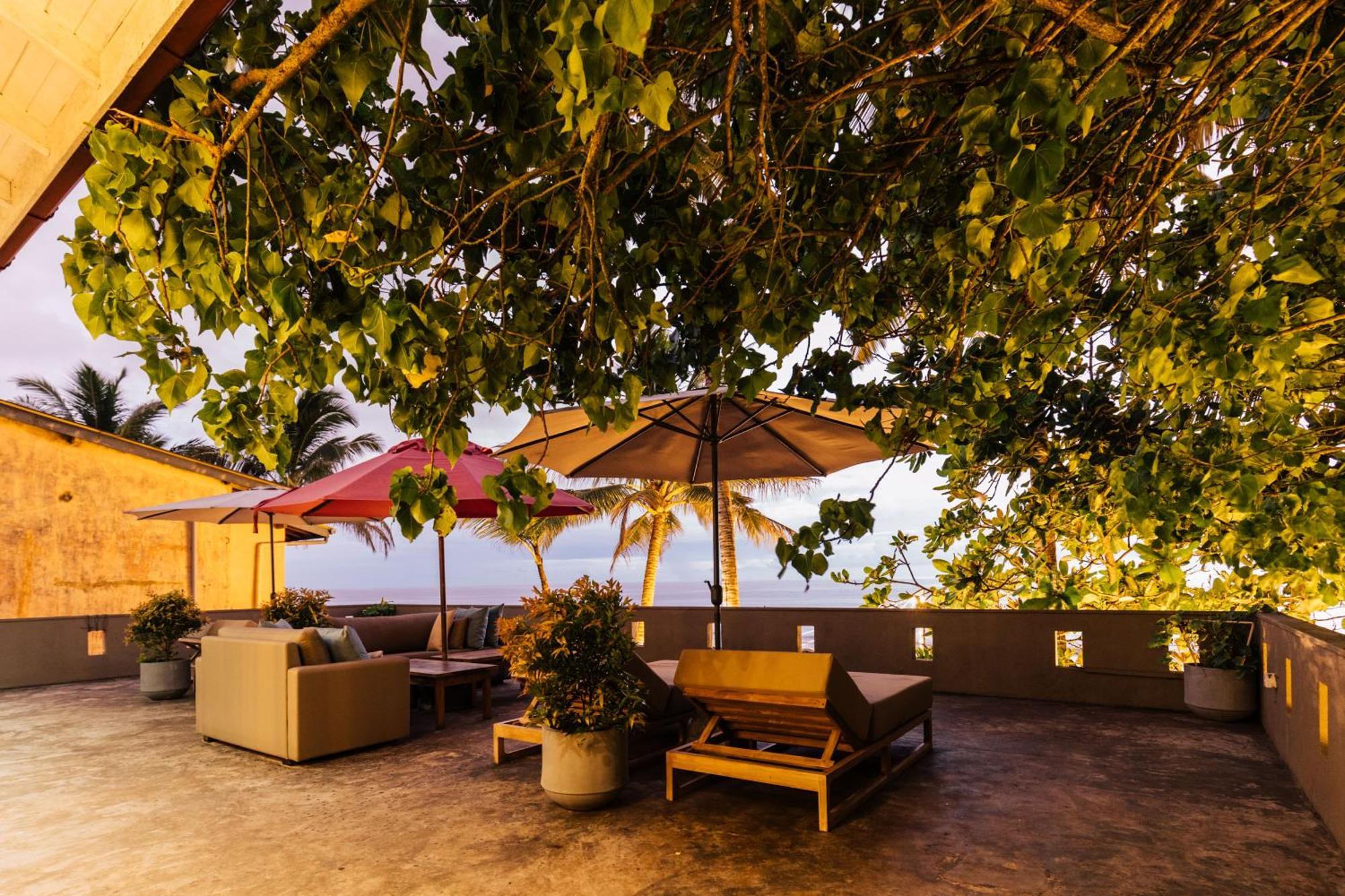 Sea Salt Society Hotel Hikkaduwa Kültér fotó