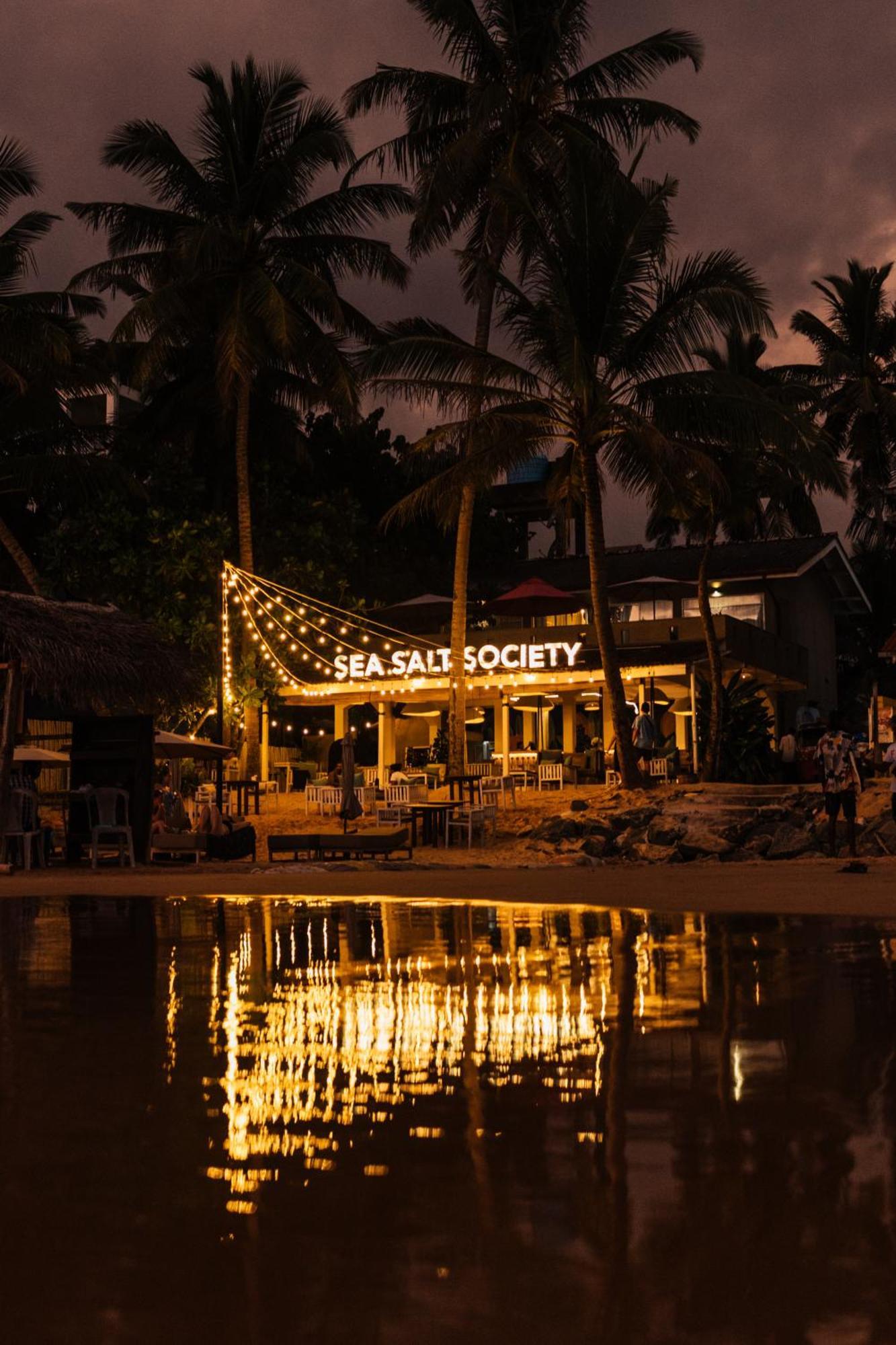 Sea Salt Society Hotel Hikkaduwa Kültér fotó